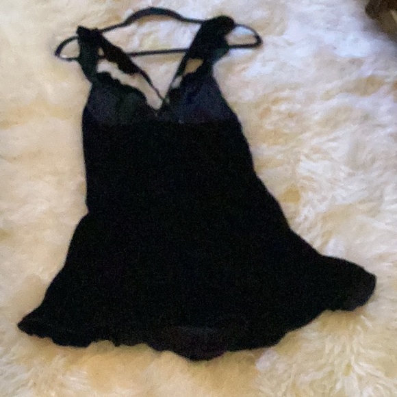 NWOT Victoria’s Secret Black Velvet Sleep Romper - Picture 7 of 10